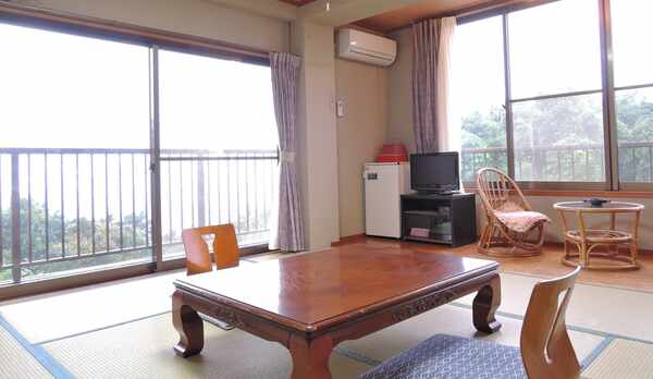 *【お部屋】お客様の人数に応じて和室へご案内します。