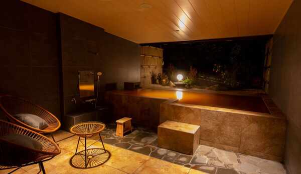 貸切露天風呂 森の源泉・月鏡 NO.1