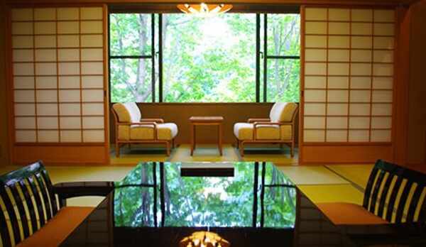 【離れの檜内風呂付特別客室（122平米）】