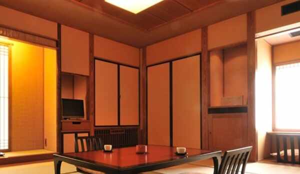 【本館　特別室　山吹】和室／和室10畳・ツインベッドルーム・半露天風呂