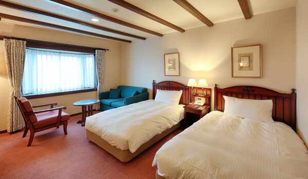 【洋室】ツインベッド＋ソファベッド（3名定員）