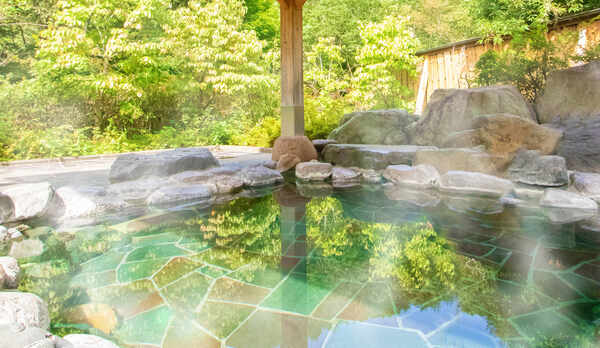 [月待ちの湯]露天風呂