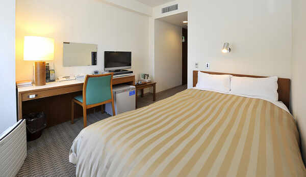 客室　シングルルーム（一例）　ベッド幅120cm 