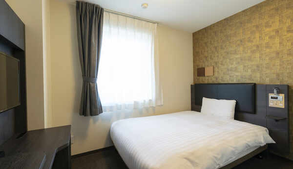 【1ベッドルーム】ダブルスタンダード◆ベッド幅140cm◆広さ15~18平米