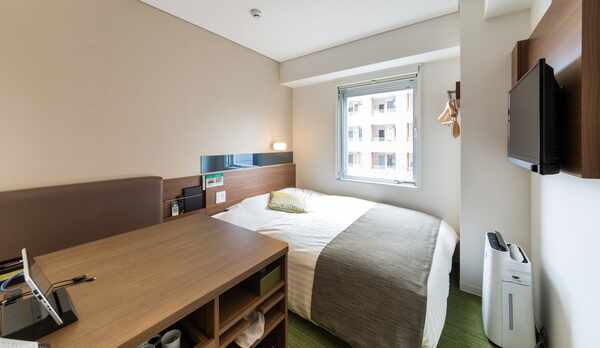 広々ベッドでごゆっくりお寛ぎ頂けます