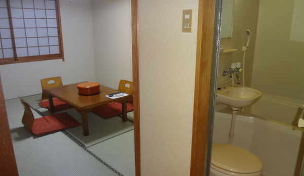 バストイレ付のお部屋