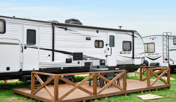 *【トレーラーハウス】アメリカから直輸入した「EVO」。ホテル並みの快適空間です！  