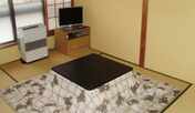 和室には、こたつを設置