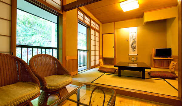 本館和室6畳（定員2名部屋）