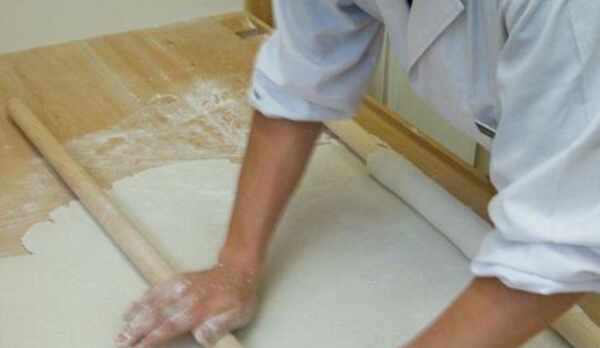 丁寧な手仕事の一つ一つが美味しさに結実します。