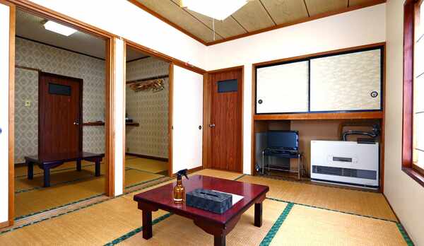 【広々ゆったり和室】