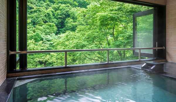 ■なでしこ　源泉かけ流しの半露天風呂付き