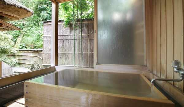 宇治・半露天風呂