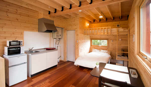 ・＜客室一例（セミダブルとロフト）＞自然に触れて癒される旅はいかがですか