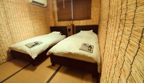 テシガハラ部屋 Teshigahara room