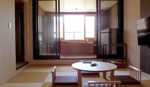 【最上階リニューアル露天風呂付客室】