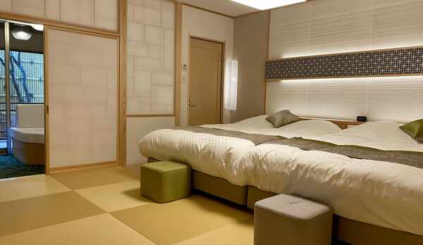 露天風呂・ダイニング付き和モダンベッドルーム