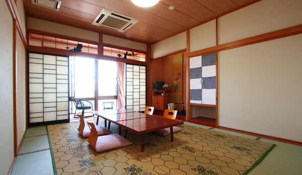 【豊】和室10畳。有明海の見えるお部屋です♪