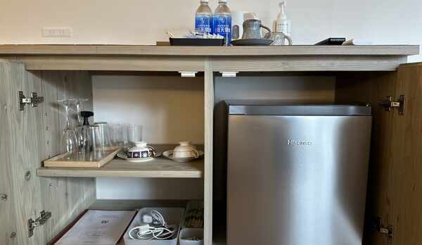 冷蔵庫・グラス類