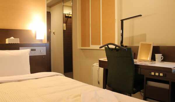 【リラックスシングルルームA・B（喫煙）加熱式／電子タバコ専用フロア】