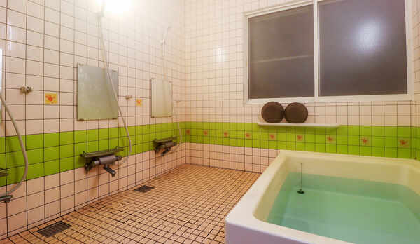 #湯冷めしにくいお湯の人工温泉です。