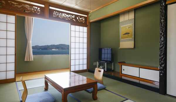 天橋立の横一文字を望む客室／例