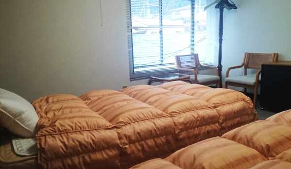 *洋室（ユニットバス付）