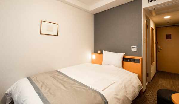 【シングルルーム】◇大きなベッドでごゆっくりお休みください