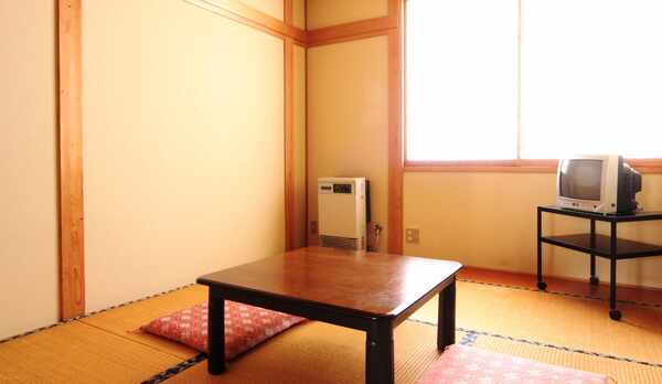 ・客室『菜の花』和室6畳　