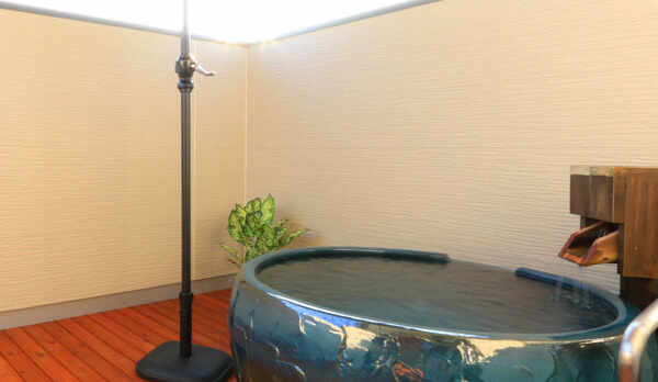 【温泉】[和洋室] 専用露天風呂