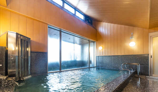 大浴場（人工温泉）