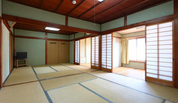 【客室】和室16畳・貸切予約大歓迎！