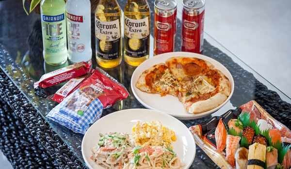 【サンライズスイート】徒歩5分のスーパーサンエー（09：00〜23：00）で買い出し、お部屋飲み