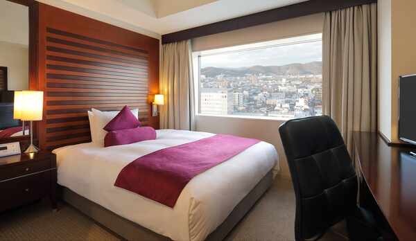 18㎡／17,18階　高層階からの眺望をお楽しみいただけます。