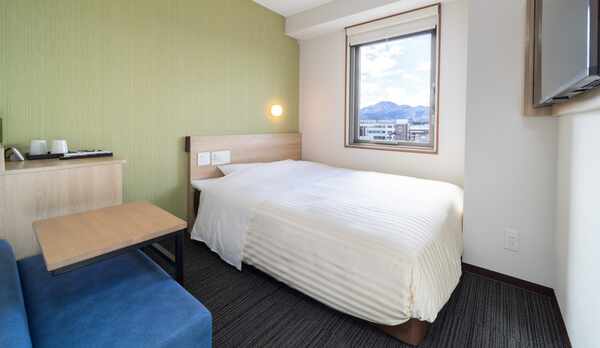 【スタンダードルーム】ダブルサイズベッドで眠りを追及し適度な硬さのマットでぐっすり♪     エクス