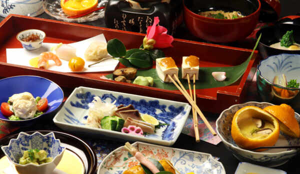 【寿志屋の創作日野会席】