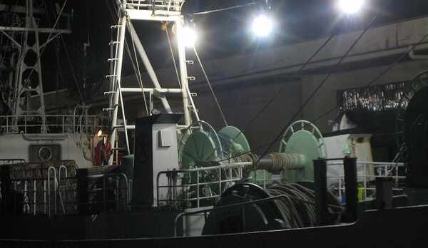 かに漁船出漁２