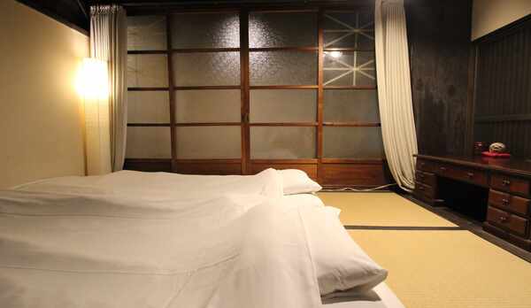 煤竹 ｜個室（2名定員・洗面・お手洗）｜和室