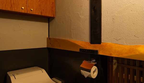 蔵トイレ