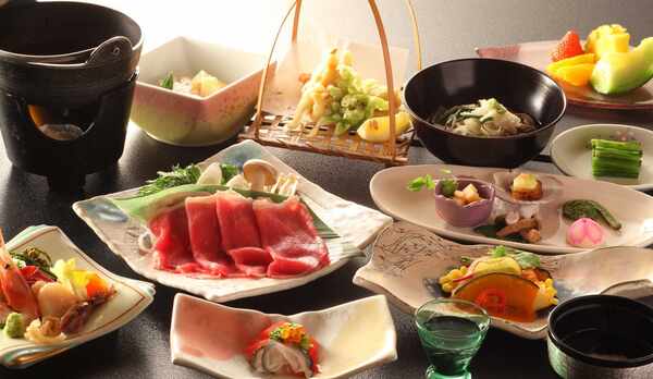 信州の食材を使ったお料理をご堪能ください。