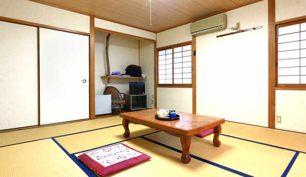 【トイレ付き・10畳】ご家族で楽しく団らんできます