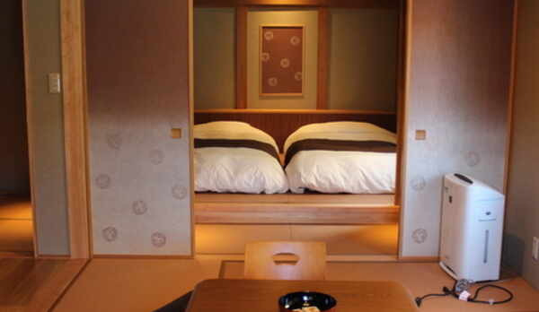 【さざんか】２F　和室＋和ベッド