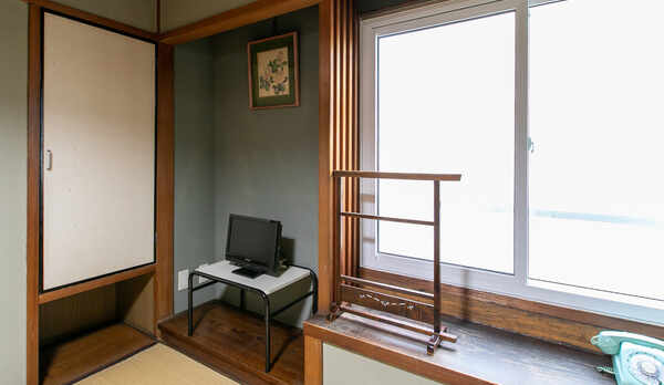 和室二人部屋（バス・トイレ無し）