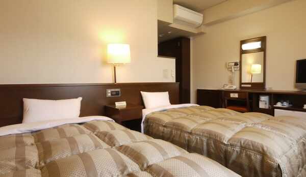 【スタンダードツイン】110センチベッド2台。リーズナブルかつ快適な時間をご提供いたします。