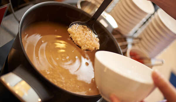 健康にもよい　名物「茶粥」大人気です！