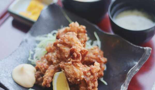 【小金湯ザンギ定食】