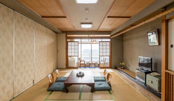 和室五人部屋　バス・トイレ無し