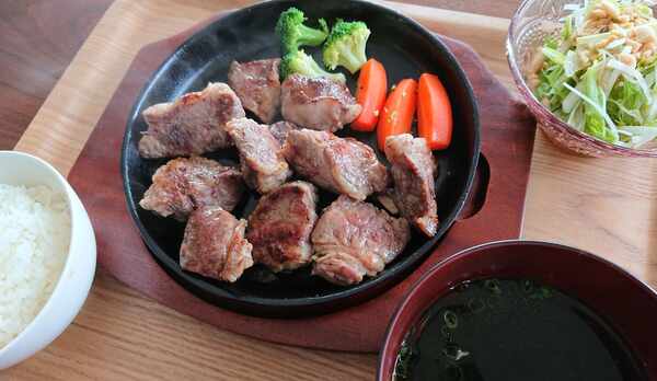 ゴロゴロステーキ