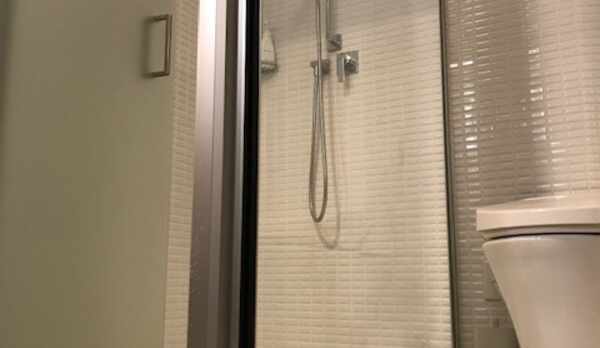 スーペリアダブルルーム（シャワーのみ）