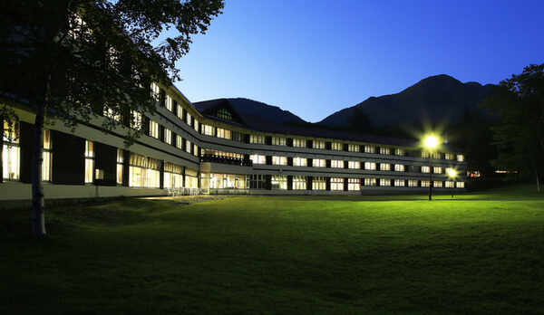 外観 夕暮れ　NEW